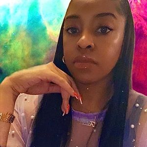 Meet your Posher, Felicia